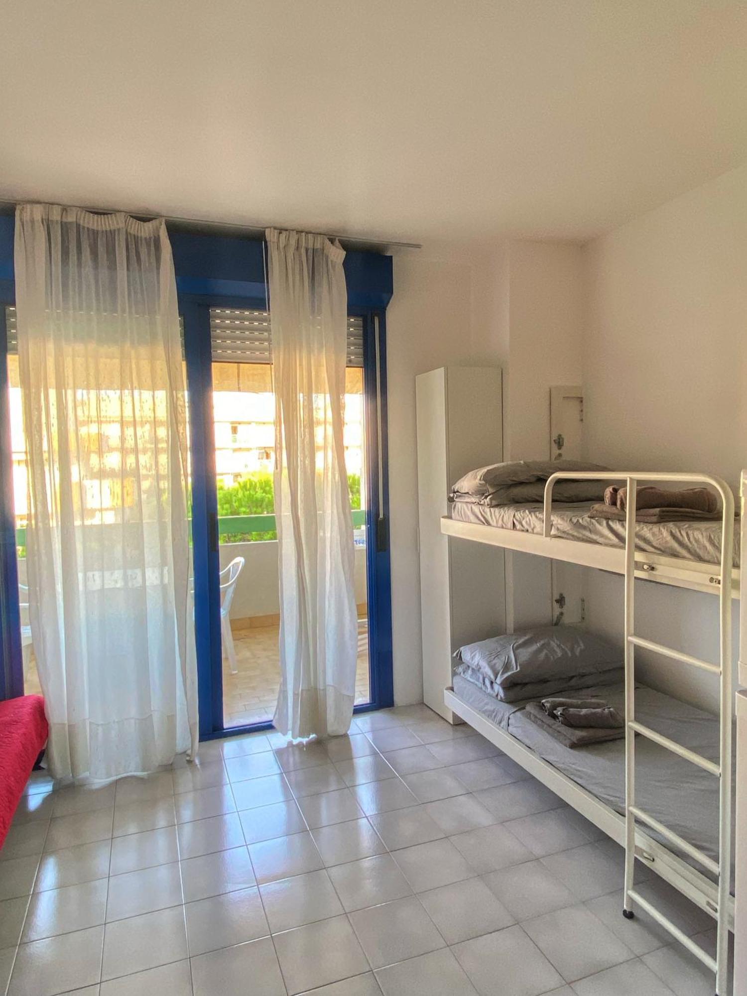 Grazioso Appartamento N 76 A 100Mt Dal Mare Бибионе Экстерьер фото