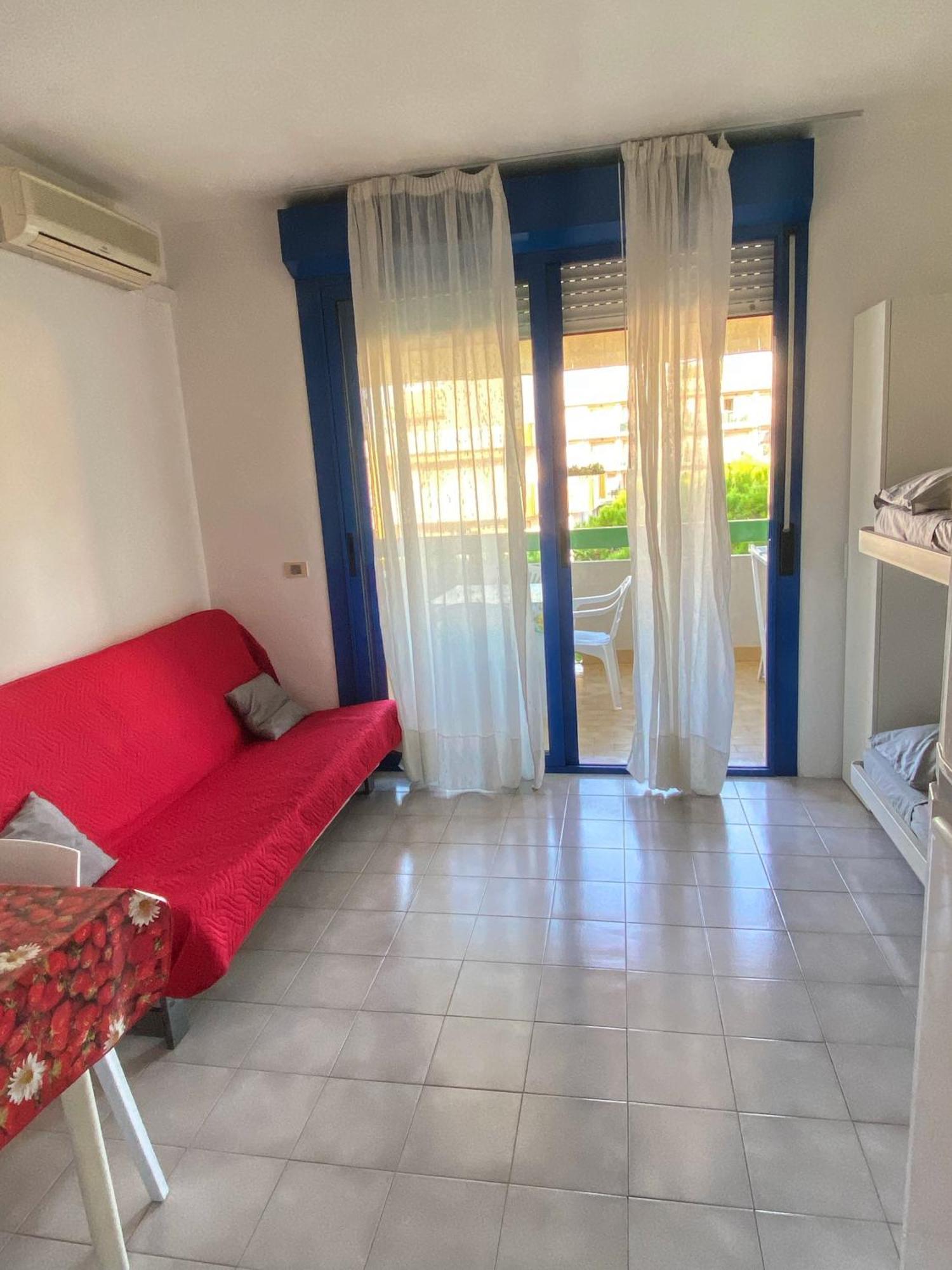 Grazioso Appartamento N 76 A 100Mt Dal Mare Бибионе Экстерьер фото